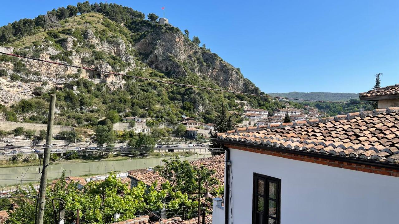 Ana Rest House Hostel Berat Dış mekan fotoğraf