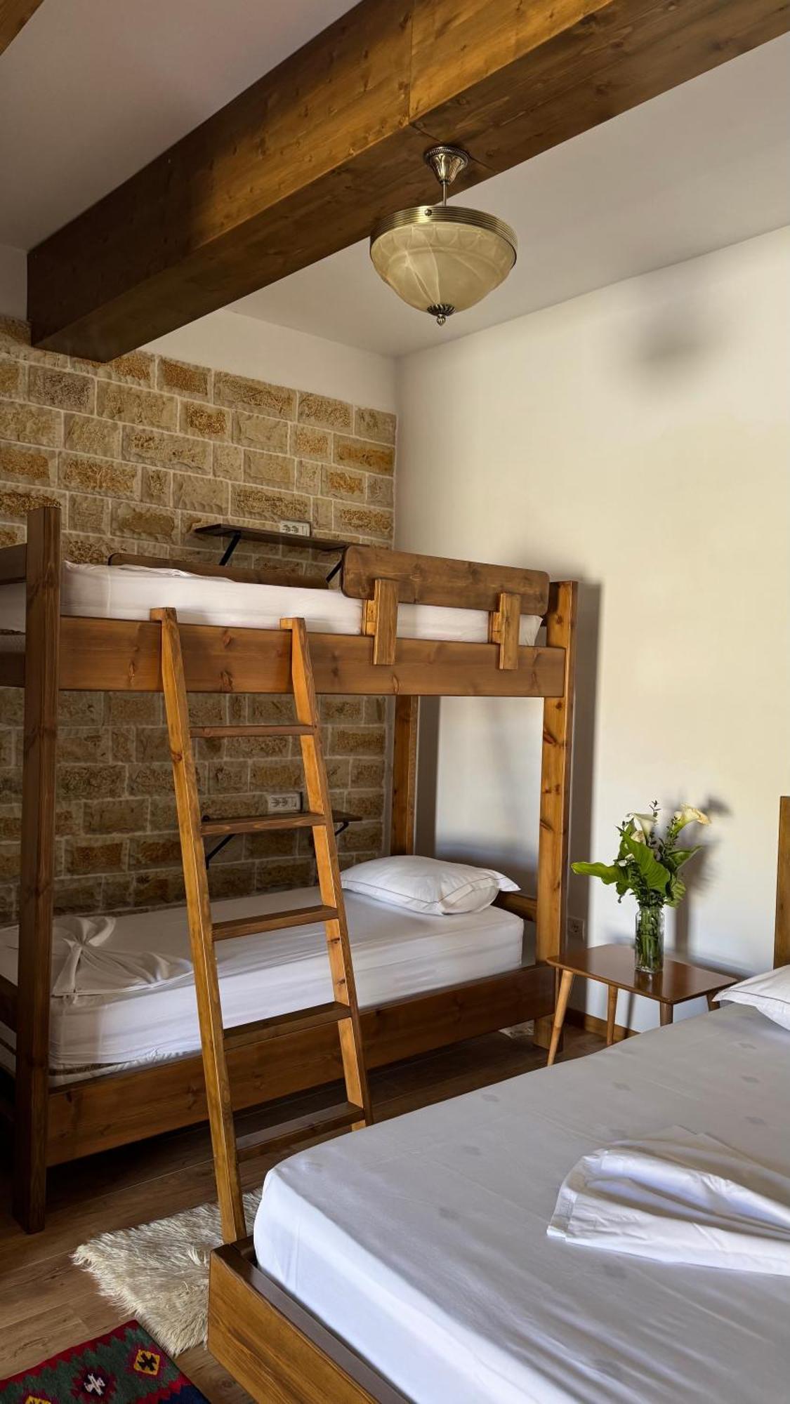 Ana Rest House Hostel Berat Dış mekan fotoğraf