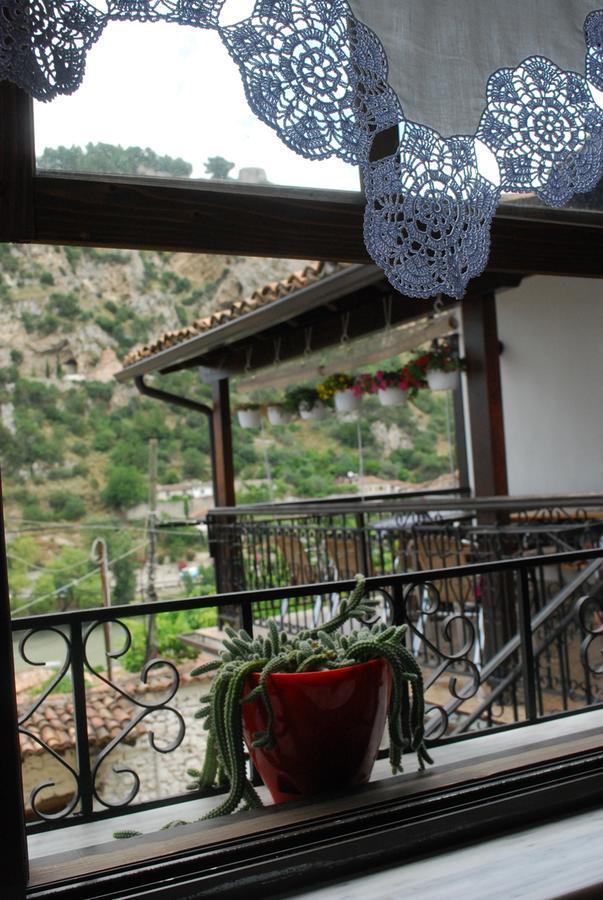 Ana Rest House Hostel Berat Dış mekan fotoğraf